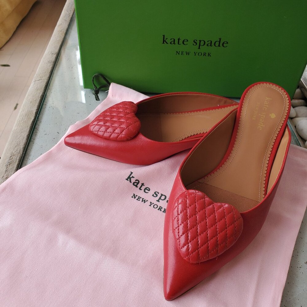 Kate Spade ! malena heart mules red ( 9 B)